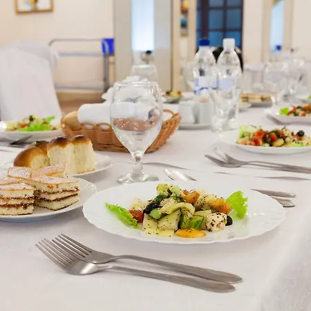 Conference Suputnyk Hotel 4*